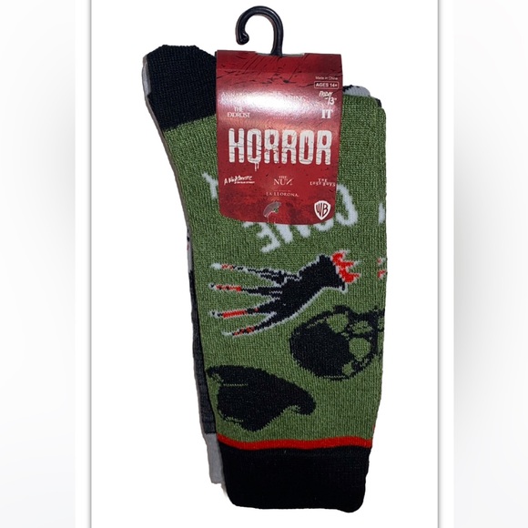 Nightmare On Elm Street & Friday The 13 Crew Socks 2 Pair Men 8-12 Jason Freddy - Picture 1 of 10